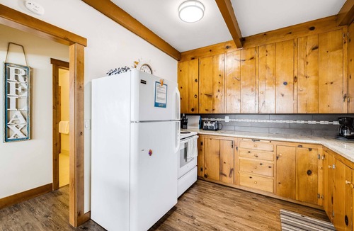 Gleneden Beach House | Charming Oceanfront House with Gorgeous Water Views and Beach Access