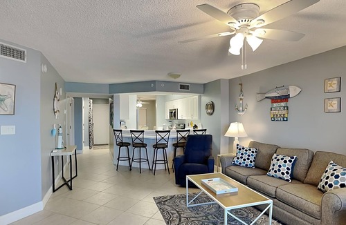 Seawinds Condo Condo | Charming Oceanfront Condo - Pool + Beach Access