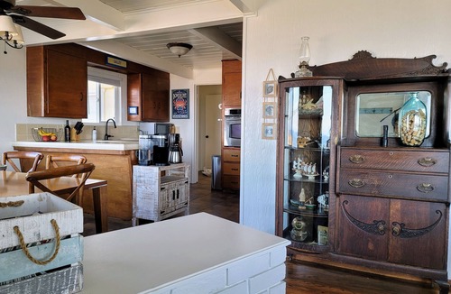 Bodega Bay Cottage | Charming Oceanfront Cottage at Schoolhouse Beach