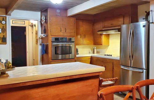 Bodega Bay Cottage | Charming Oceanfront Cottage at Schoolhouse Beach