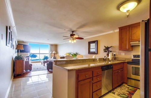 North Pacific Beach Condo | Charming Oceanfront view condo, pool, and parking