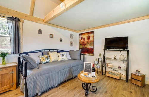 Rufe Apartment | Charming Oklahoma Retreat w/Grill - Pets Welcome!