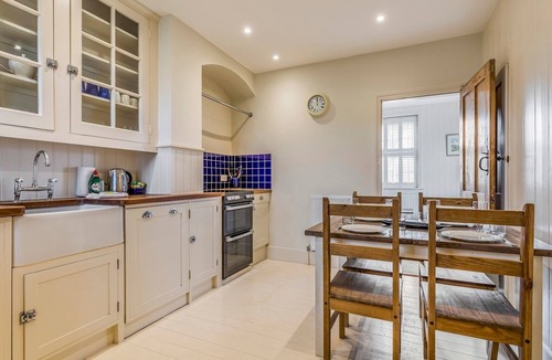 Selsey House | Charming Old Coastguards Cottage - Pass the Keys