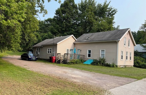 Milton Apartment | Charming Old Home