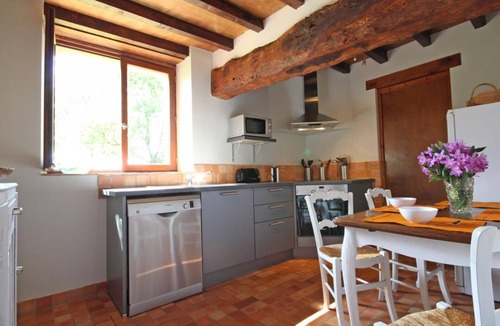 Saint-Simeon Cottage | Charming old house with wifi in a quiet countryside