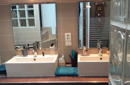 Nangy Villa | Charming old school villa with its swimming pool