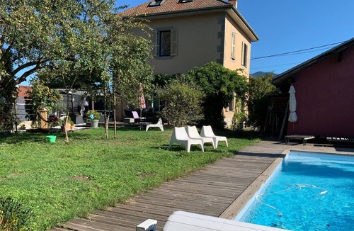 Nangy Villa | Charming old school villa with its swimming pool