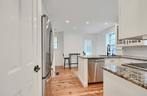Historic District House | Charming on Charles Street