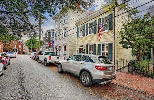 Historic District House | Charming on Charles Street