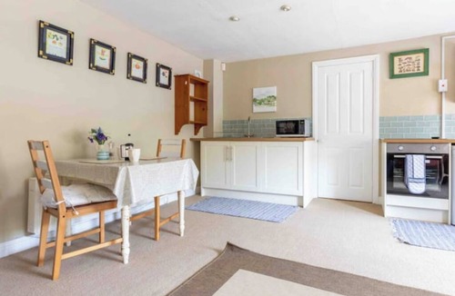 Mapledurwell Cottage | Charming one bedroom cottage