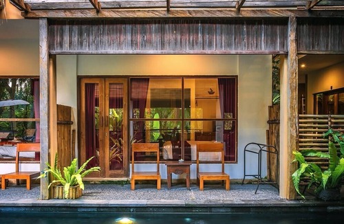 Kenderan House | Charming one bedroom close to Ubud with a shared infinity-edge swimming pool