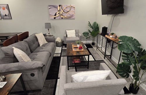 Lebanon House | Charming one level 2-bedroom townhome in brilliant Lebanon!