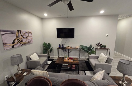 Lebanon House | Charming one level 2-bedroom townhome in brilliant Lebanon!