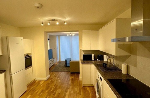 Westbourne Apartment | Charming OneBedroom Sutherland Ave Central LondonE