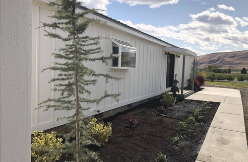 Benton City House | Charming Orchard Farm House