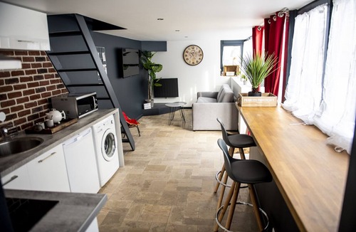 Saint-Leu-dEsserent House | ❤ Charming private cottage 10 minutes from Chantilly ❤
