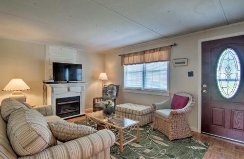 Davis Wharf House | Charming Painter Home with Chesapeake Bay Views