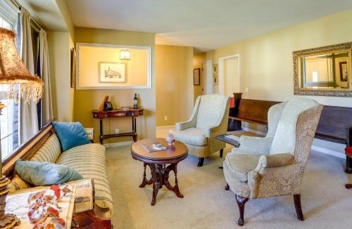 Paris House | Charming Paris Home w/Porch: Hunt + Unwind!