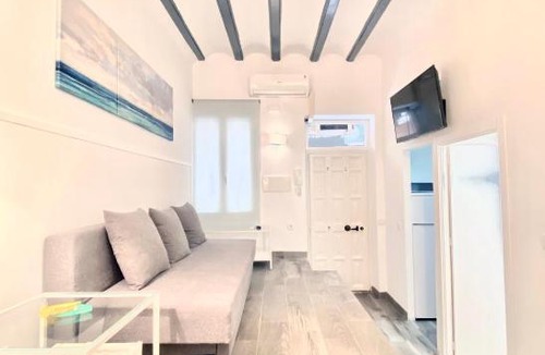 Las Acacias Apartment | Charming Paseo de los Olmos