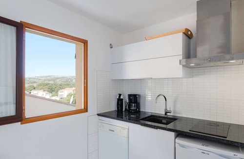 Foulquines Villa | Charming pavilion with solarium, pool, and parking in Narbonne-Plage