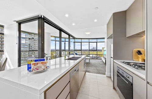 Sydney Olympic Park Apartment | Charming & Peaceful - 3BR in Olympic Park