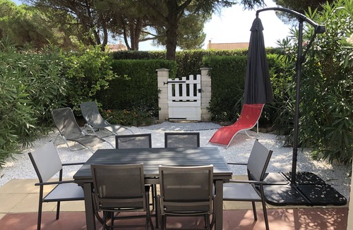 Saint-Cyprien Plage Villa | Charming, peaceful villa near the beach