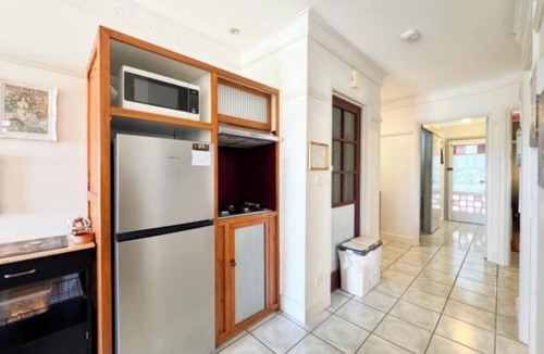 Parkes Apartment | Charming peaceful two-bedroom apartment