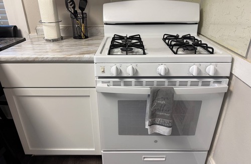 Belleville Bed & Breakfast | Charming pet friendly bed & breakfast with Washer/Dryer and King size Bed