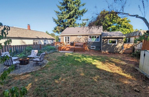 Roseway House | Charming, Pet-Friendly Roseway House