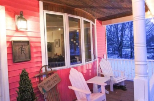 Ellicottville House | Charming Pink Chalet near Holiday Valley | Ski, Shop, Relax & Unwind