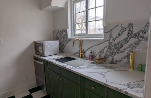 Dormont House | Charming Pittsburgh Getaway - Private Home - 2 Beds