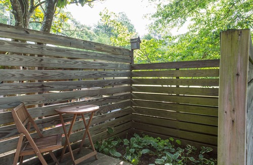 Batesville Cottage | Charming Plainfields Cottage - Close to Charlottesville, Peaceful Outdoors