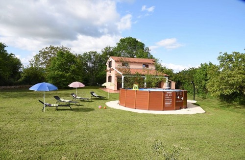 Liznjan House | Charming Pool Home Near Pula