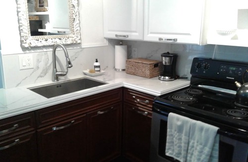 Central Sarasota House | Charming Private Garden Cottage hide away in the heart of Sarasota