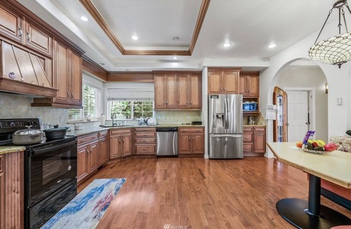 Smokey Point House | Charming Private home with access to everything within 1 mile