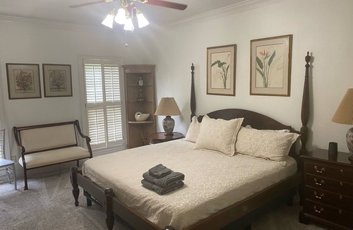Augusta House | Charming Private Home