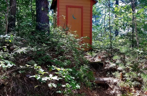 Ossipee Cottage | Charming & private lakefront cottage