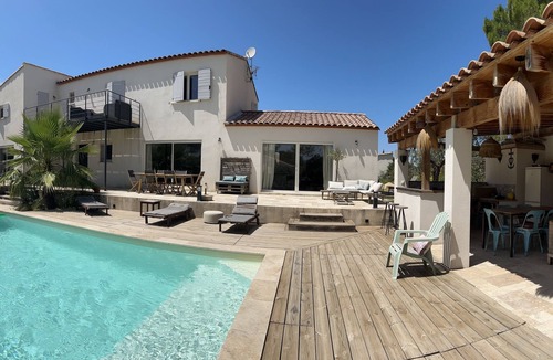 Langlade House | CHARMING PRIVATE RESIDENCE -AIR-CONDITIONED-POOL-PATIO-PETANQUE IN THE GARRIGUE