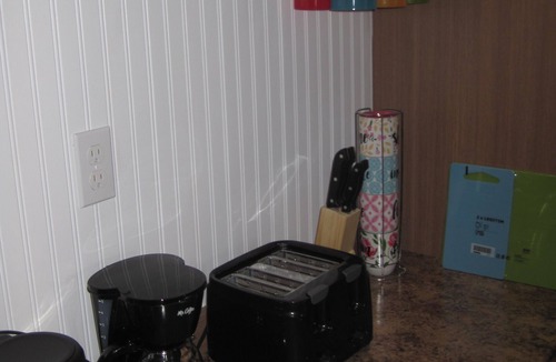 Citrus Heights Apartment | Charming Private Very Romantic Studio. Pool access.