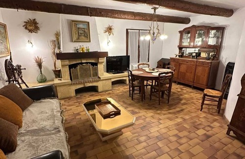 Miramas House | Charming Provencal villa in the heart of a medieval village with view