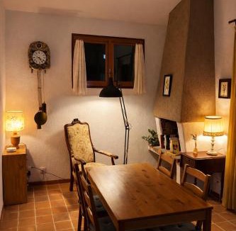 Manosque Apartment | Charming Provençal home on Manosque hills with view