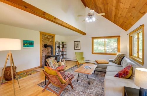 Putney House | Charming Putney Home: Porch, Grill & Hiking Trails