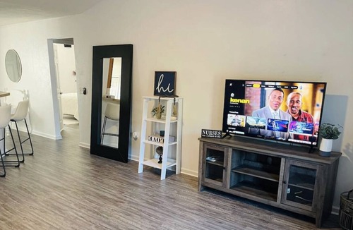 Watertown House | Charming & Quaint Family Home in a quiet Cul De Sac