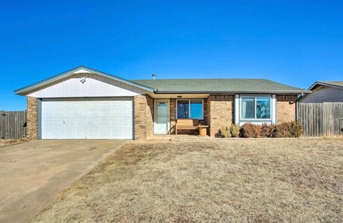 South Oklahoma City House | Charming quiet 3-bedroom house in nice neighborhood