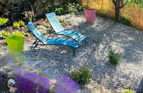 Lathuile Apartment | Charming, quiet 30 m 2 apartment with private terrace