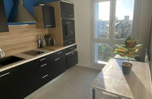 Ile Beaulieu Apartment | Charming, quiet apartment on the banks of the Loire.