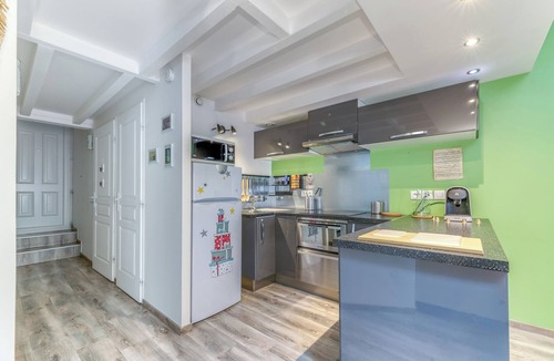 Voiron Apartment | Charming/Quiet/Bright