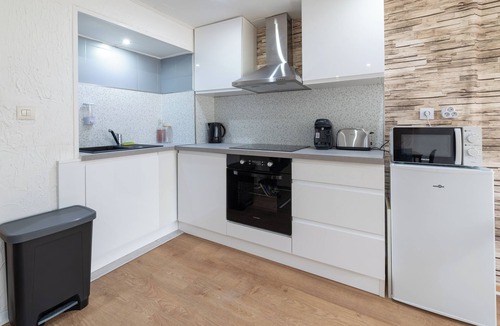 Nouzonville House | Charming, quiet house with terrace & parking