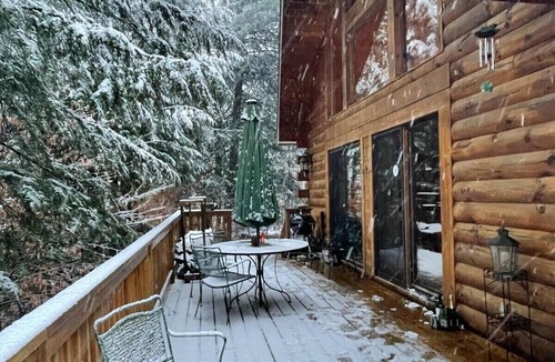 Hillsdale Cabin | Charming, Quiet, River Front