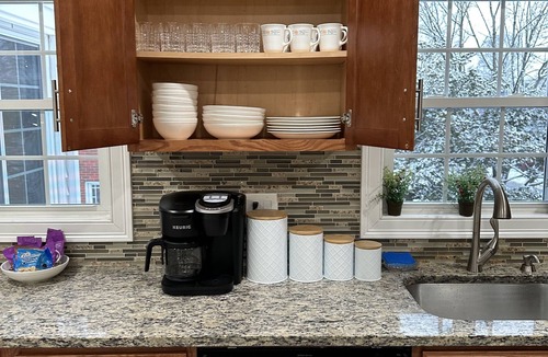 Rimmon Heights Apartment | Charming quiet